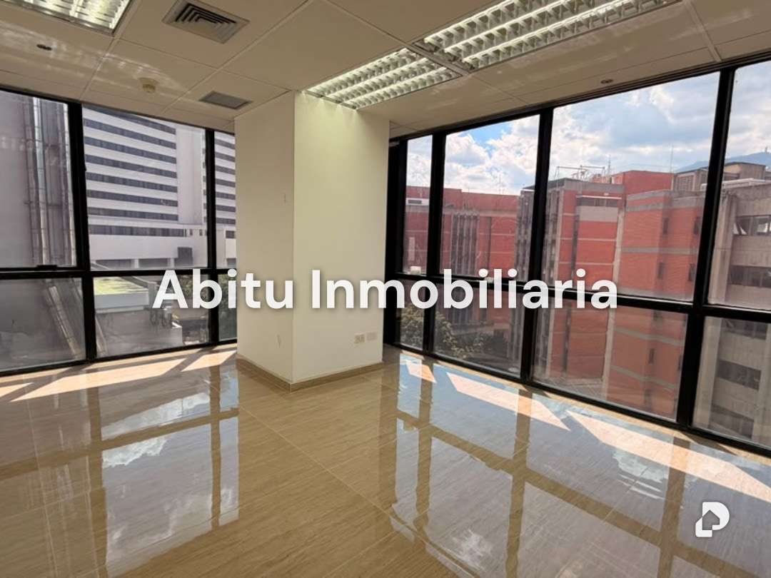 Oficina en Chuao, Caracas – 2