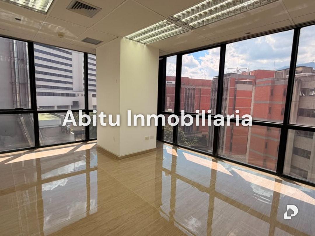 Oficina en Chuao, Caracas – 2