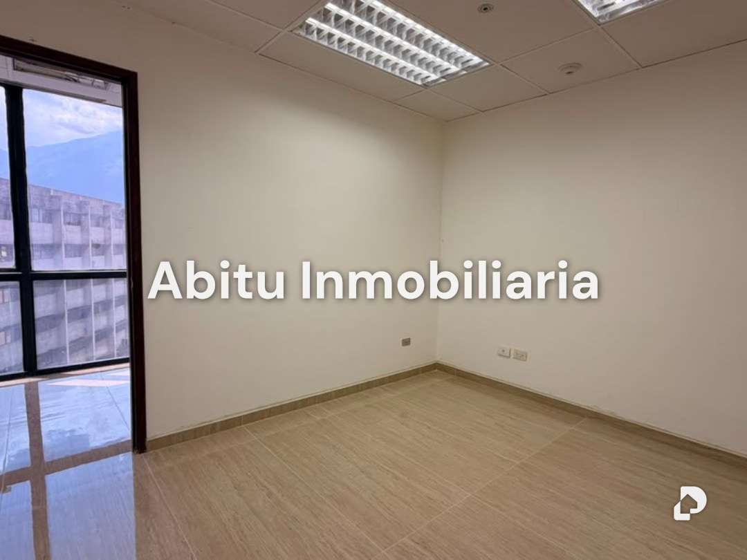 Oficina en Chuao, Caracas – 5
