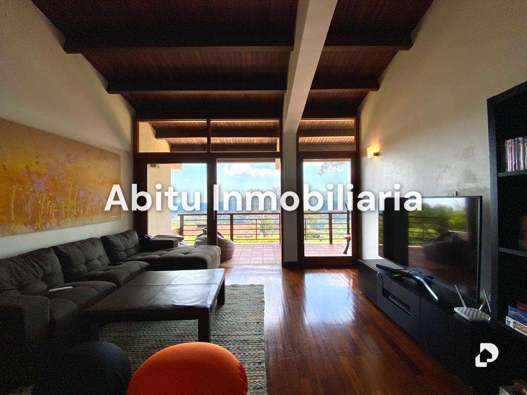 Casa en La Lagunita, Caracas – 11