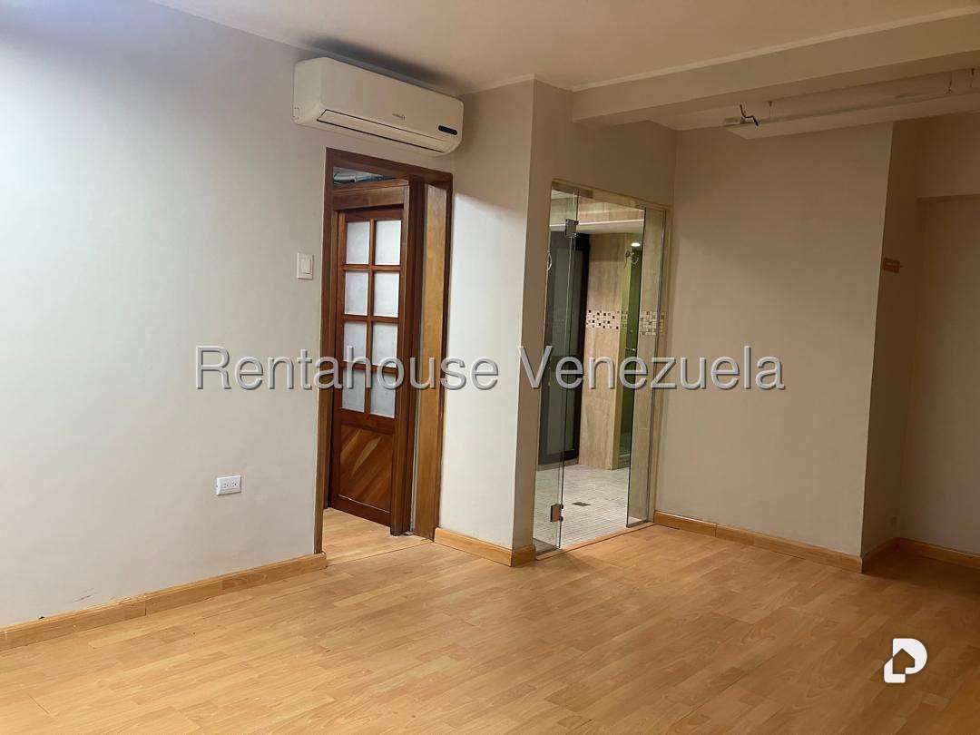 Casa en Colinas de Bello Monte, Caracas – 22