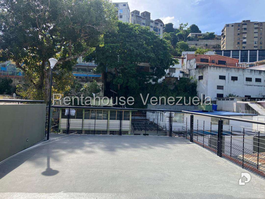 Casa en Colinas de Bello Monte, Caracas – 39