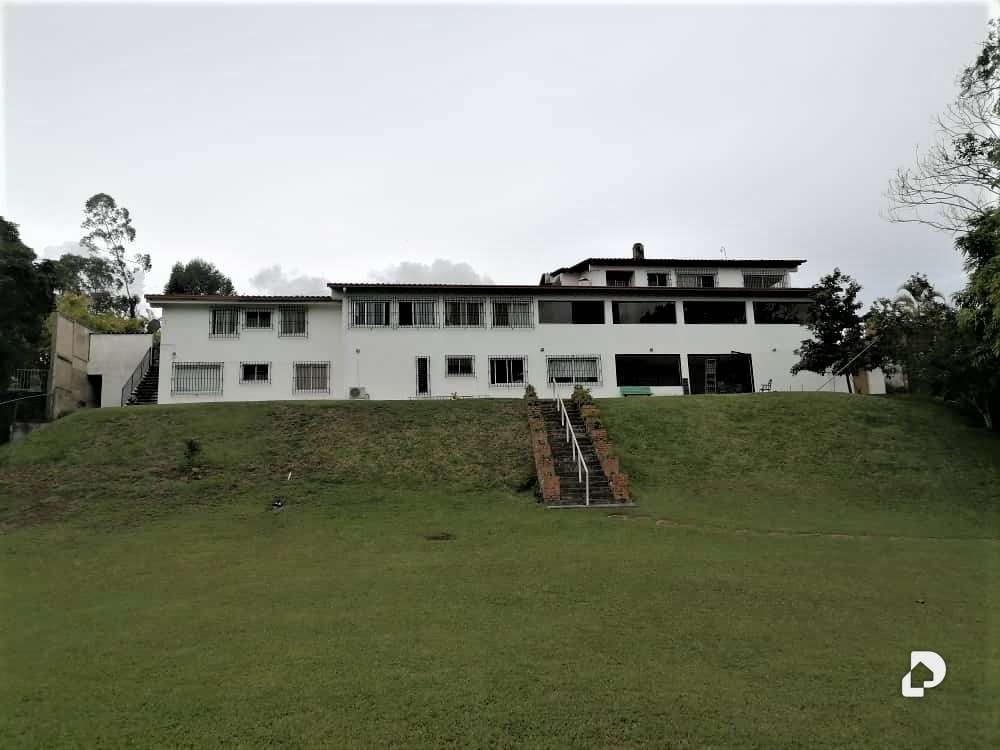 House in La Lagunita, Caracas – 5