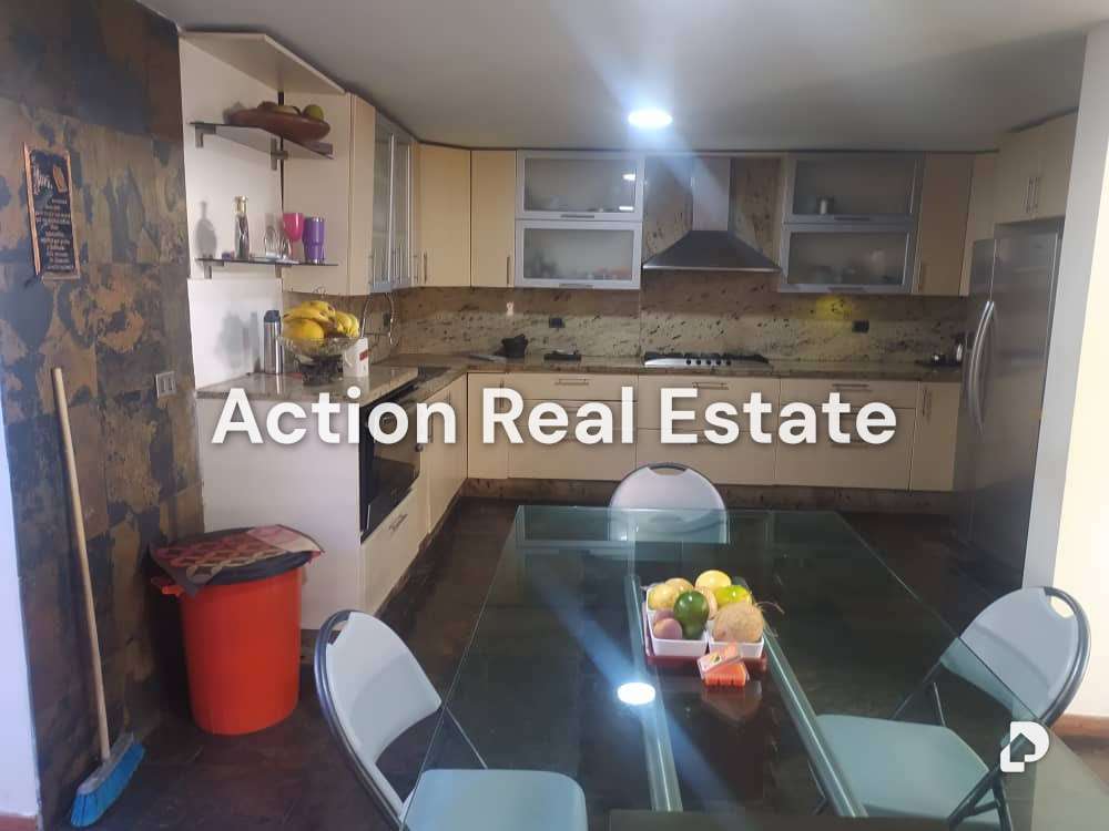 Casa en Cumbres de Curumo, Caracas – 10