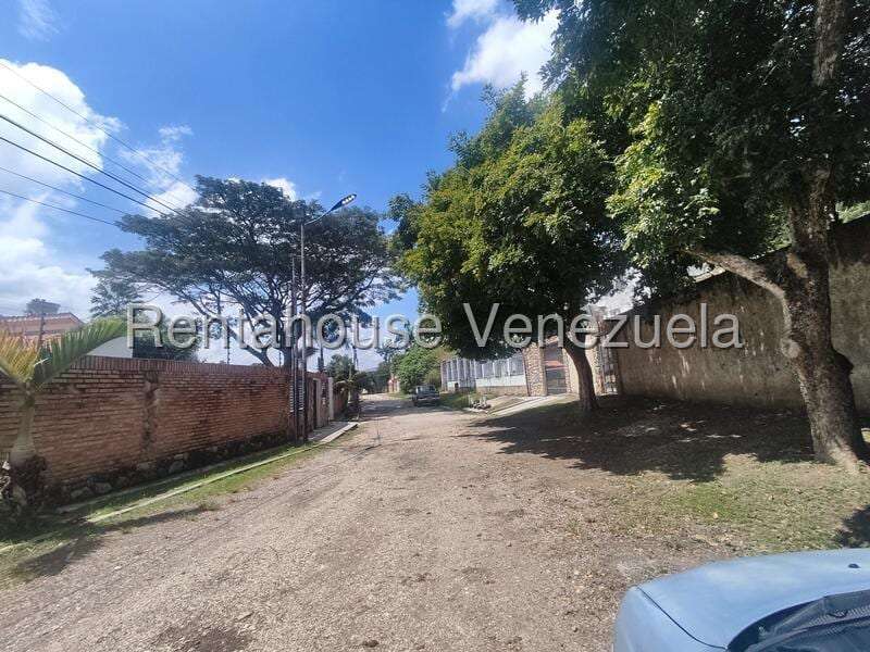 Terreno en Colinas de Guataparo, Valencia