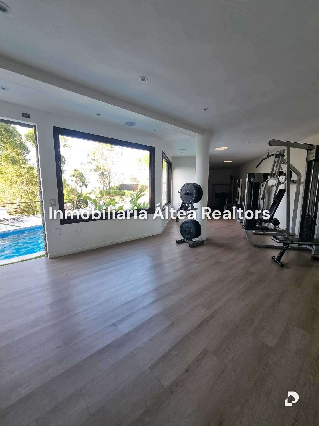 Casa en Alto Hatillo, Caracas – 29