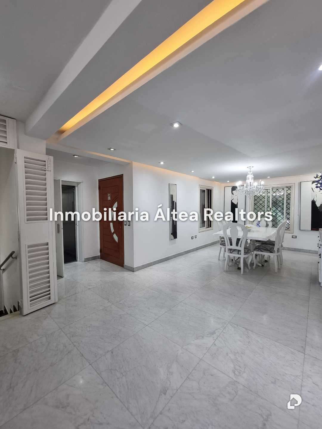 Casa en Alto Hatillo, Caracas – 4