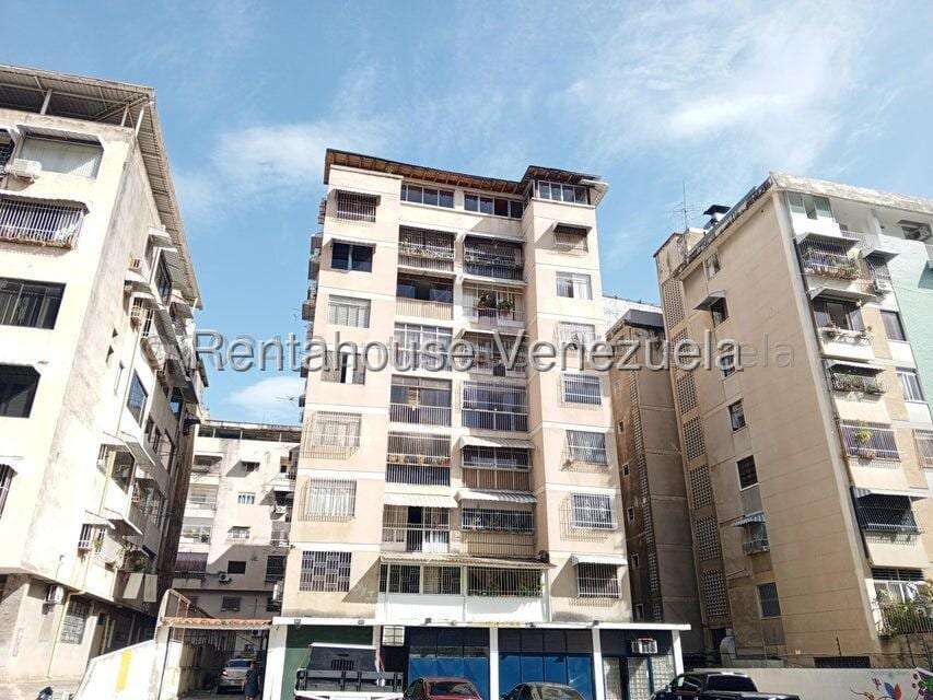 Apartment in Colinas de Bello Monte, Caracas - 1