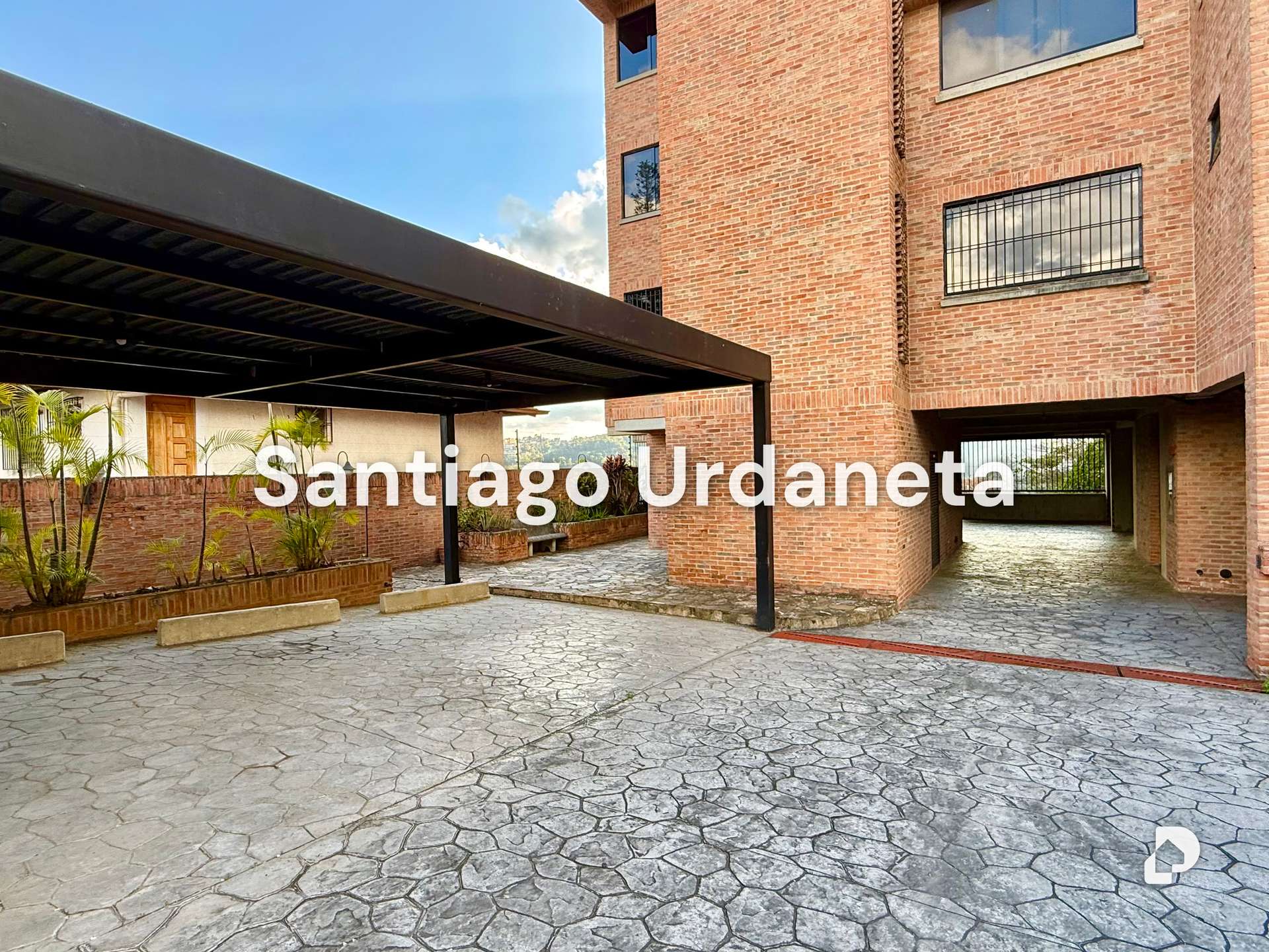 Apartamento en Urb. Miranda, Caracas – 16