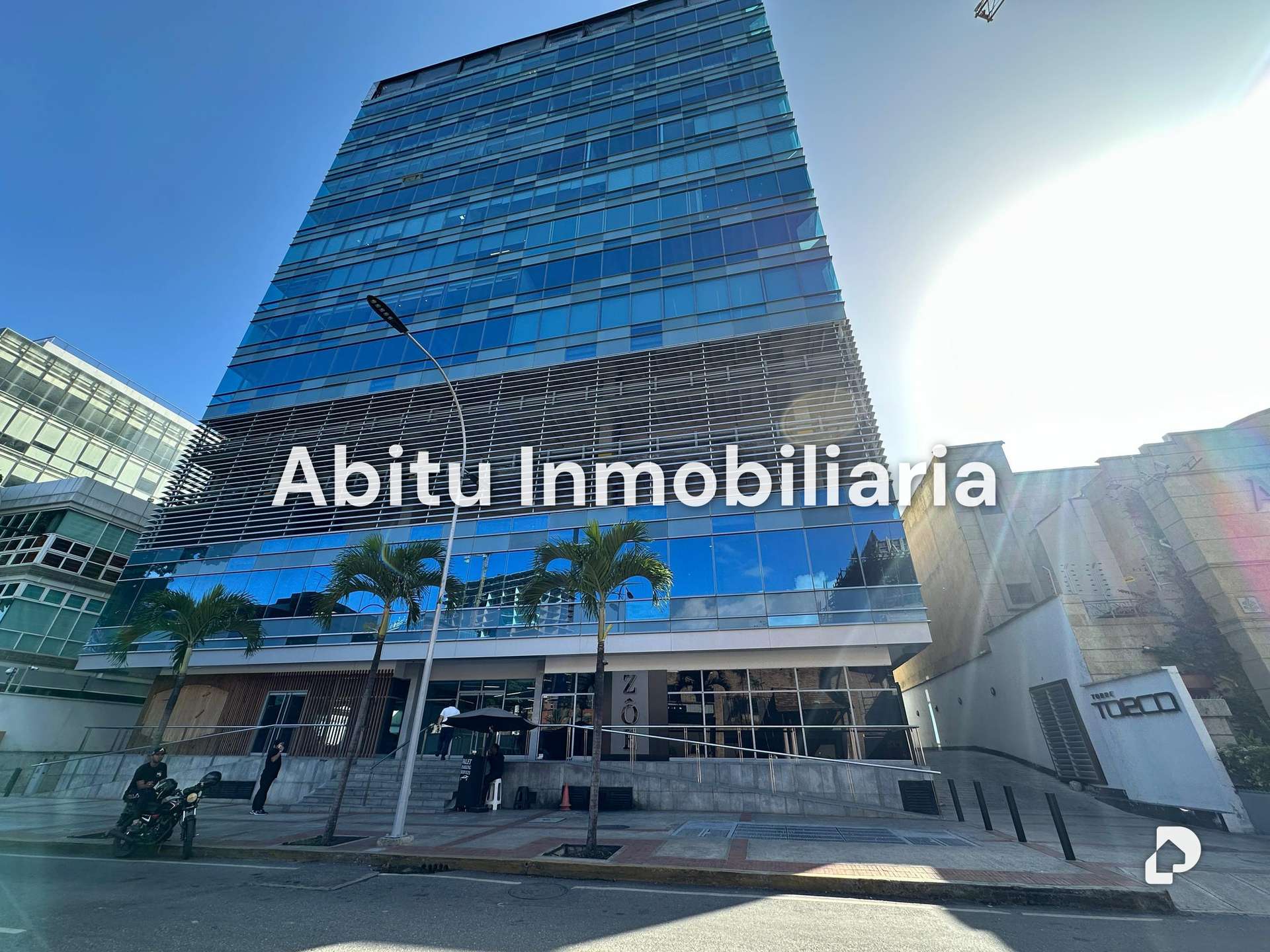 Oficina en Las Mercedes, Caracas – 12
