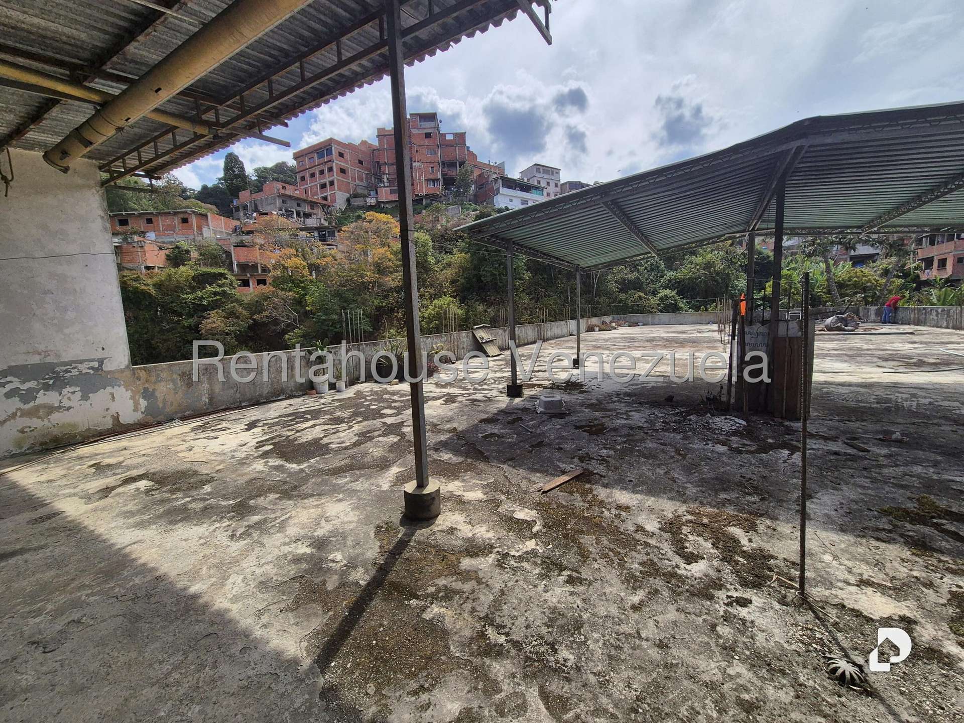 Edificio en El Junquito, Caracas – 19