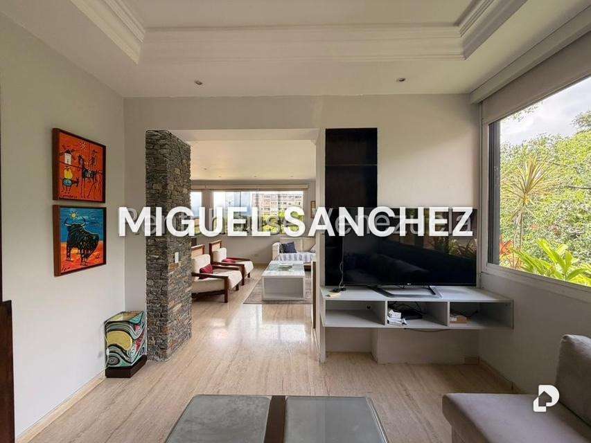 Apartamento en Los Palos Grandes, Caracas – 4