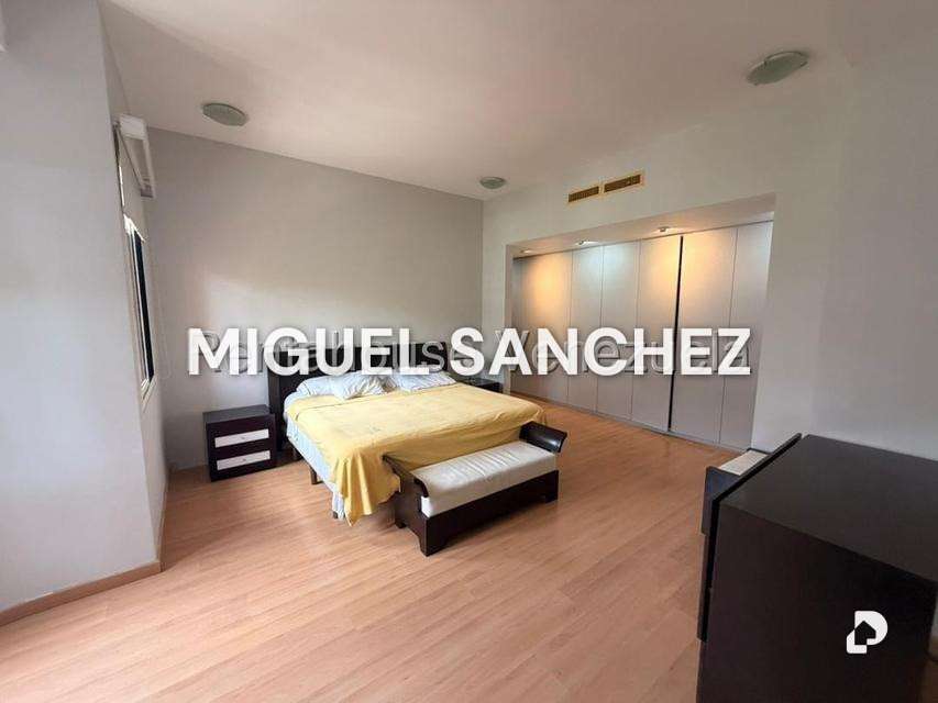 Apartamento en Los Palos Grandes, Caracas – 13