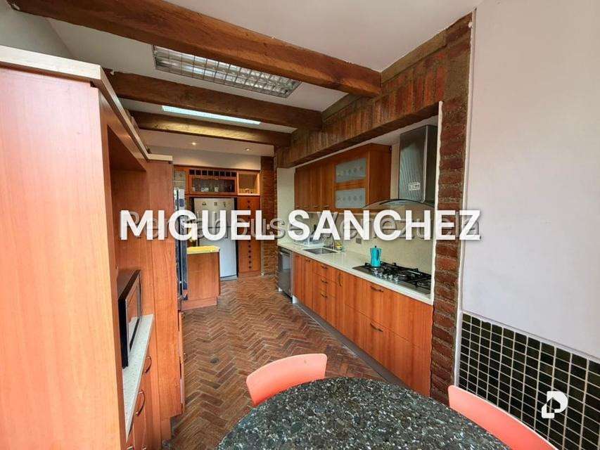 Apartamento en Los Palos Grandes, Caracas – 8