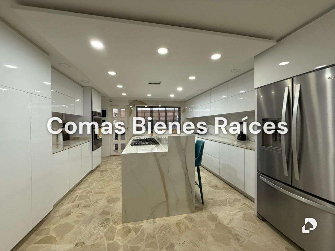Casa en El Cafetal, Caracas – 11
