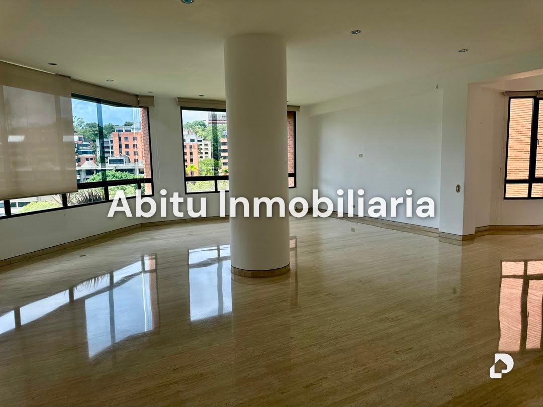 Apartamento en Colinas de Valle Arriba, Caracas – 1