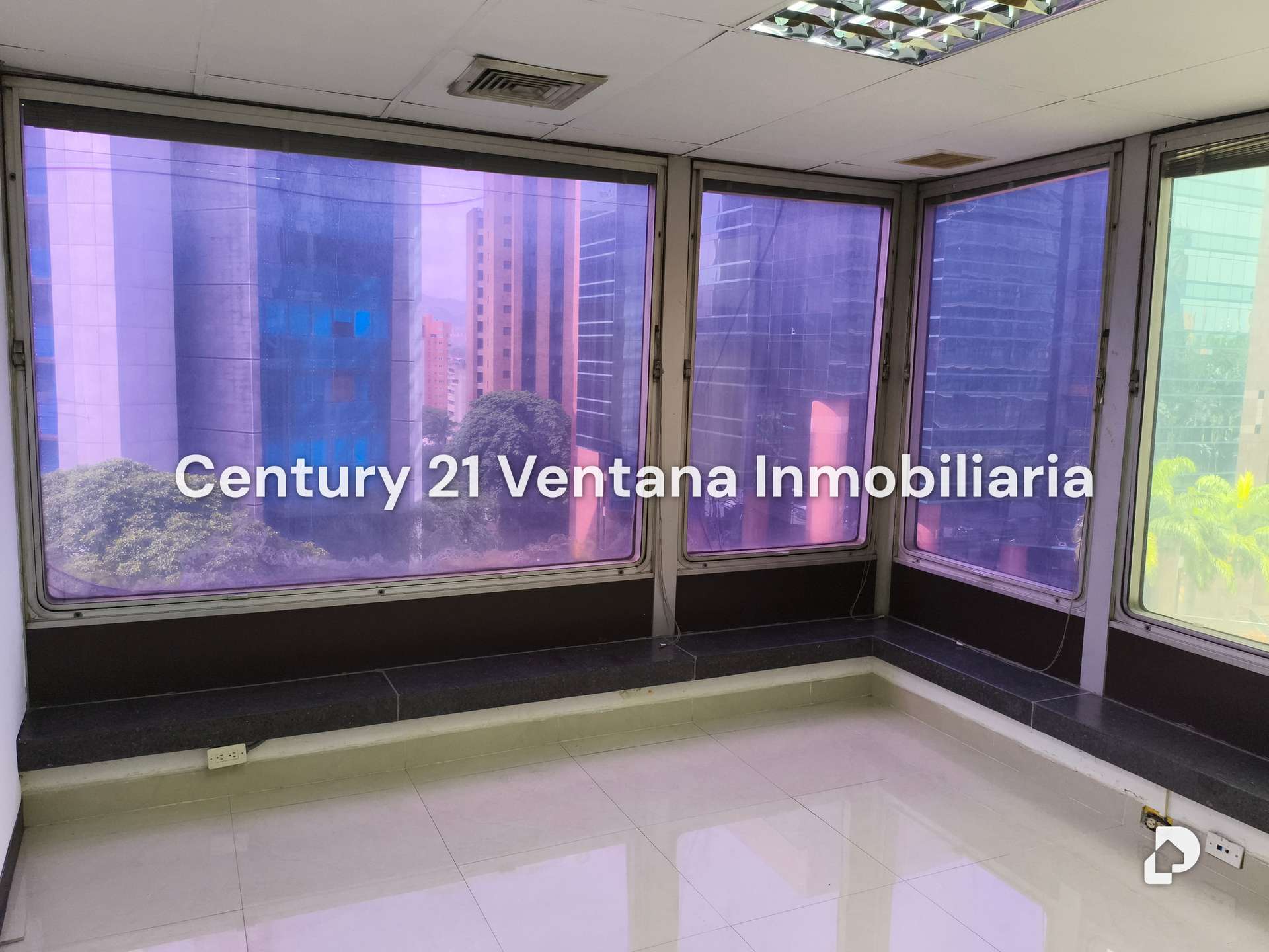 Oficina en El Rosal, Caracas – 19