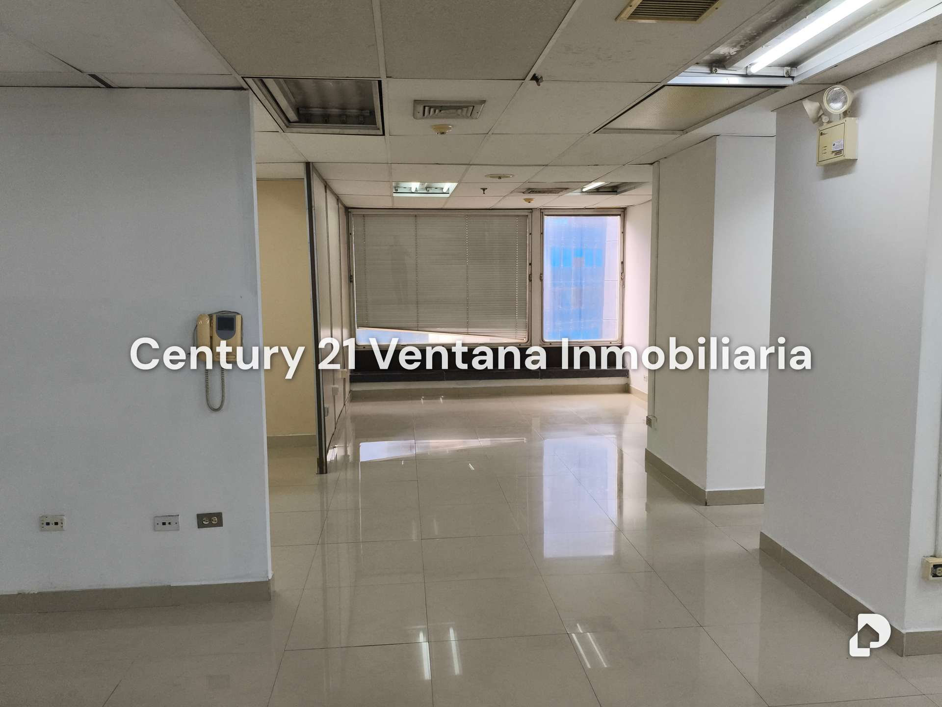 Oficina en El Rosal, Caracas – 24