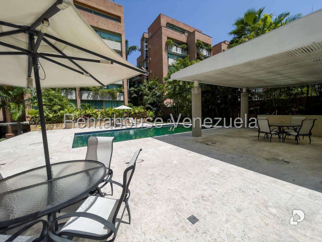 Apartamento en Campo Alegre, Caracas – 25