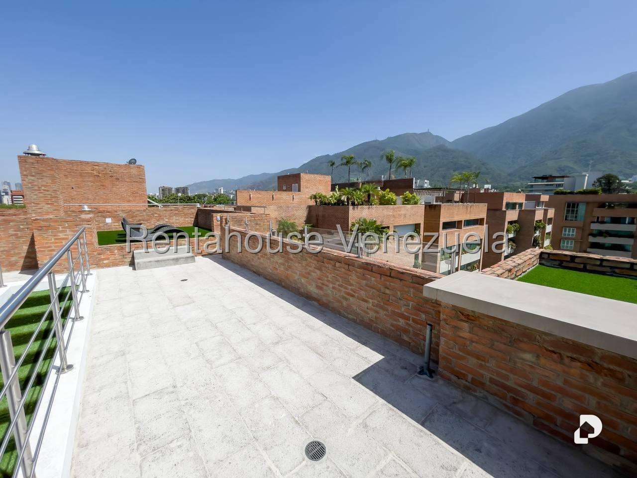 Apartamento en Campo Alegre, Caracas – 23