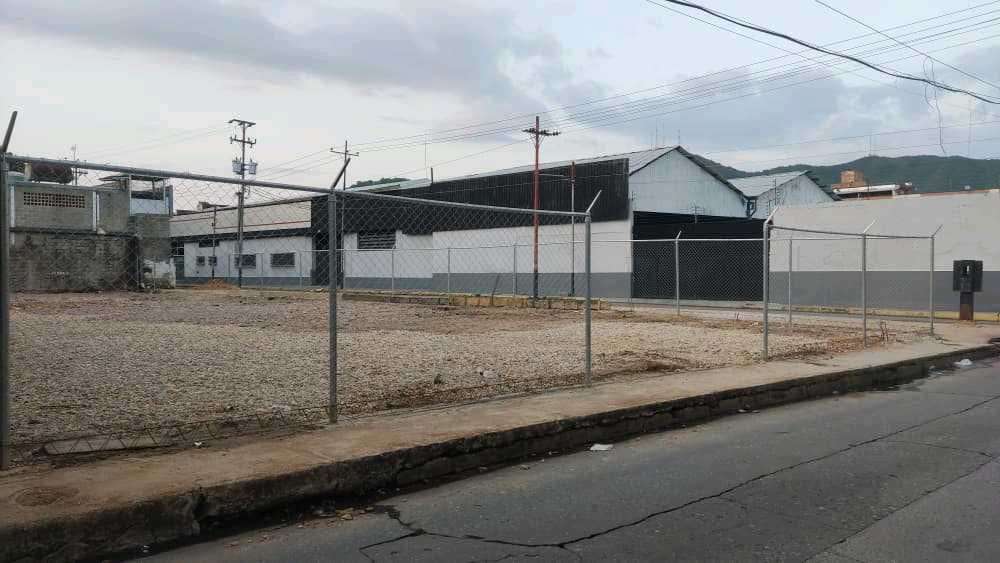 Land in Av. Bolívar Norte, Valencia - 1