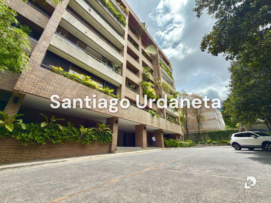 Apartamento en Country Club, Caracas – 1