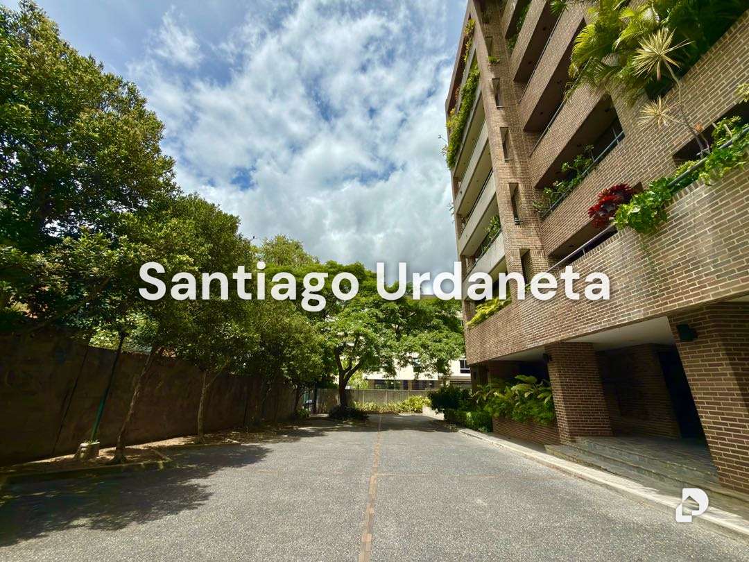 Apartamento en Country Club, Caracas – 2