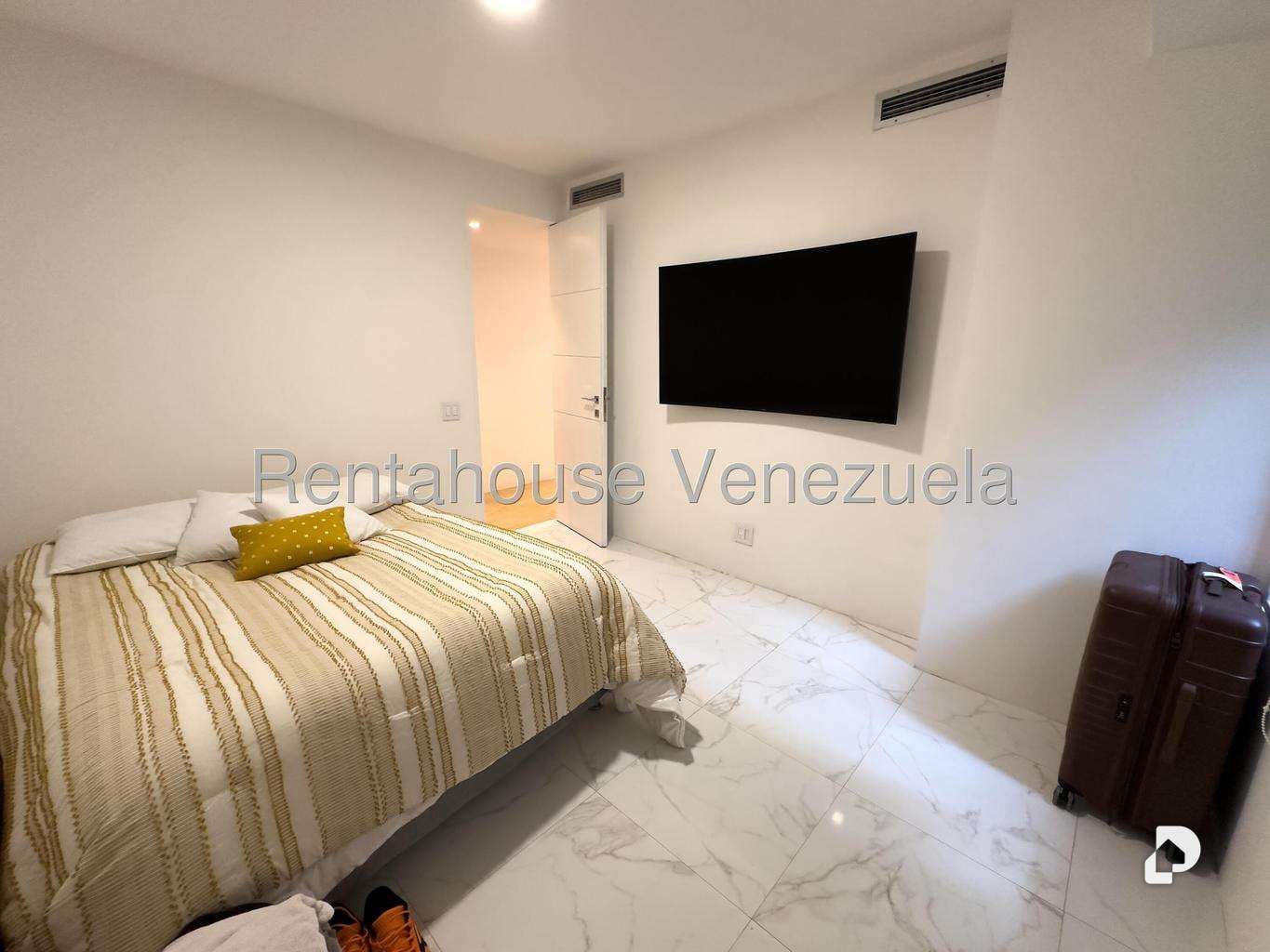 Apartamento en Campo Alegre, Caracas – 25