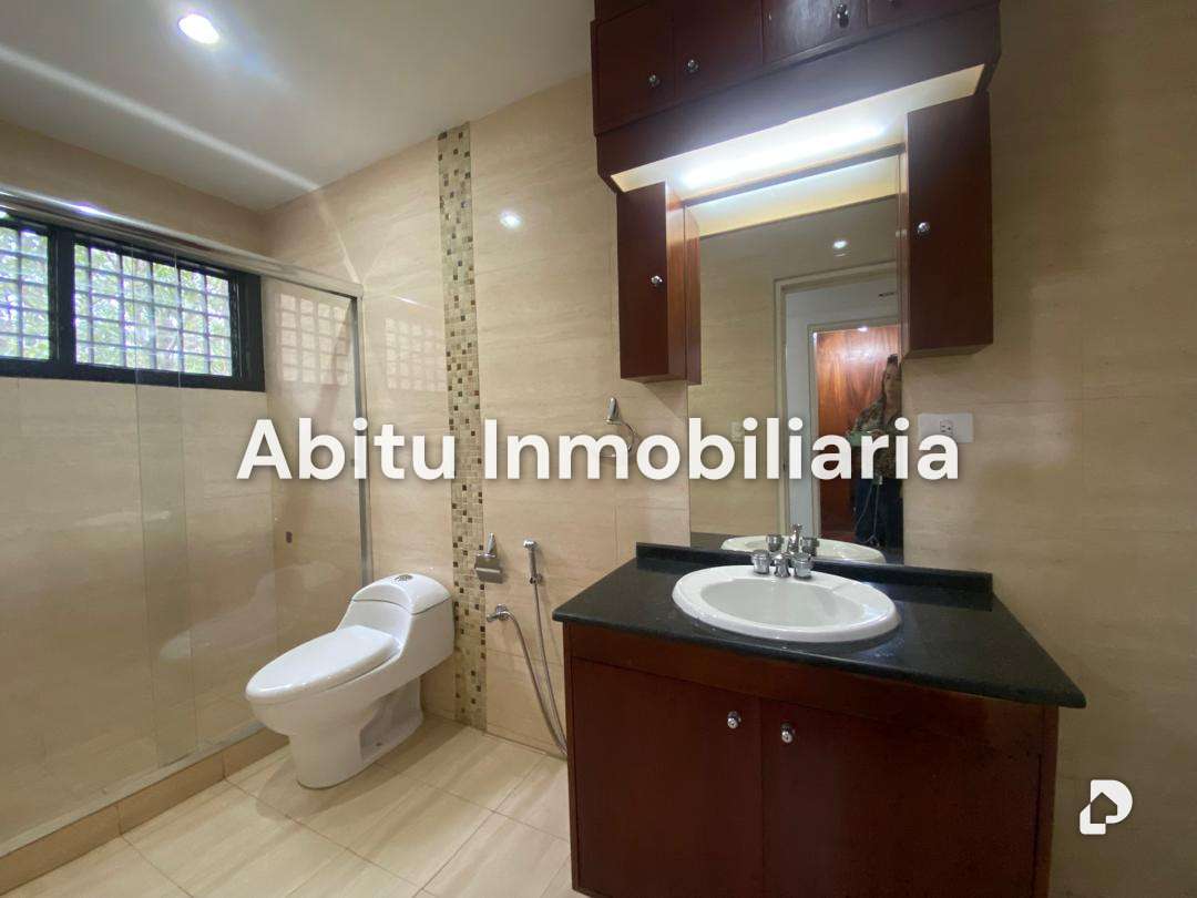 Apartamento en Altamira, Caracas – 19