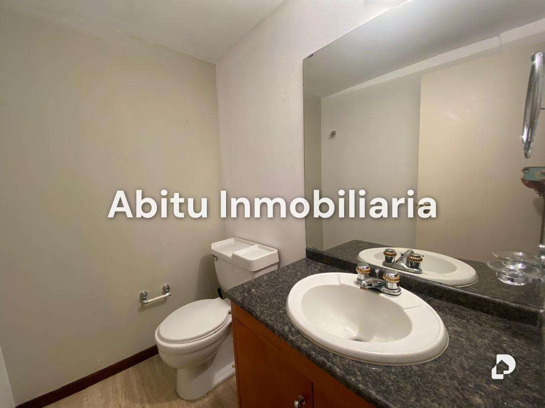 Apartamento en Altamira, Caracas – 23