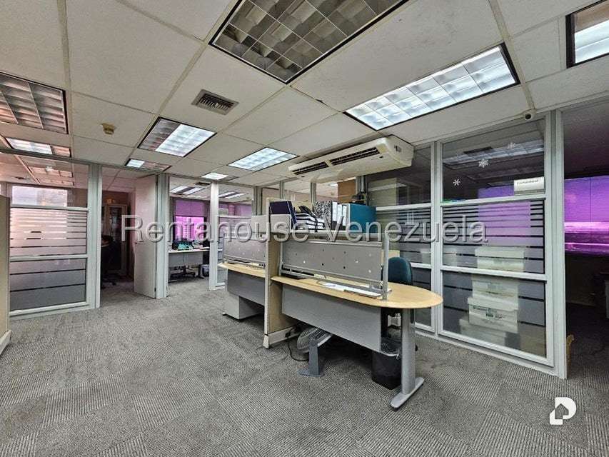 Oficina en Chacao, Caracas – 16