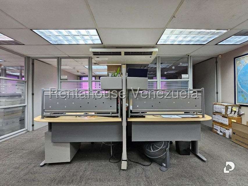 Oficina en Chacao, Caracas – 13