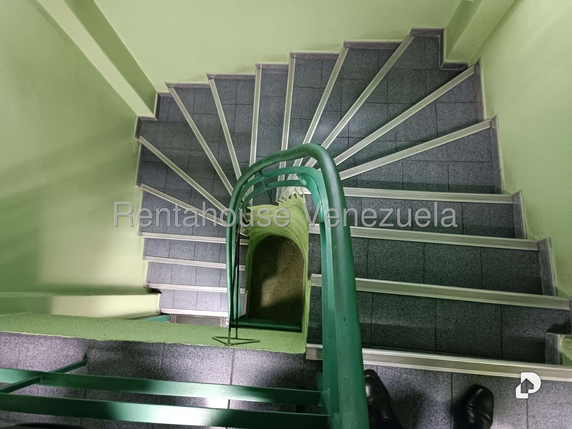 Edificio en La Candelaria, Caracas – 26