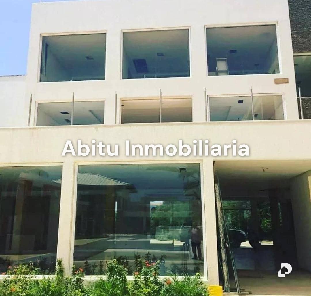 Building in Pampatar, Margarita (sureste) – 4