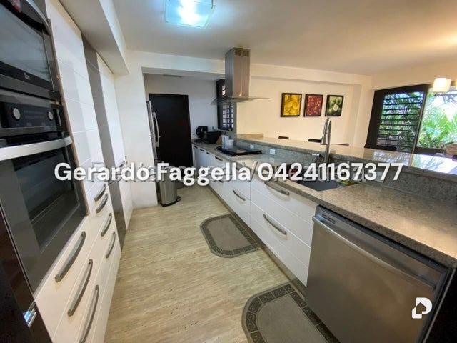 Apartamento en La Bonita, Caracas – 4