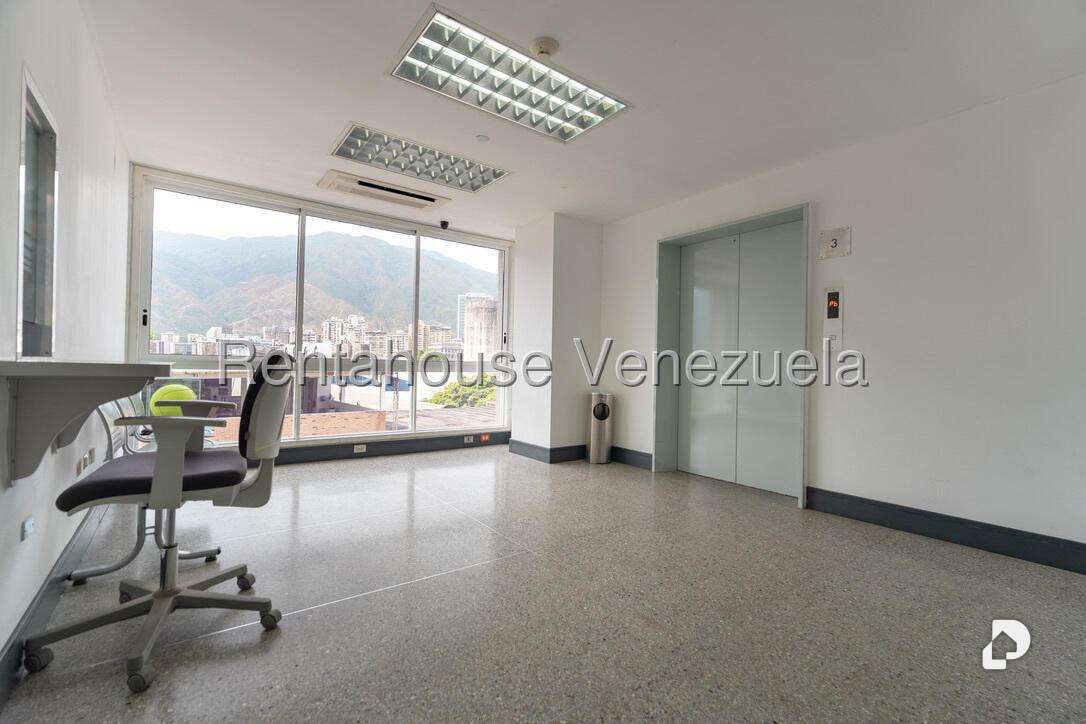 Edificio en Los Ruices, Caracas – 8