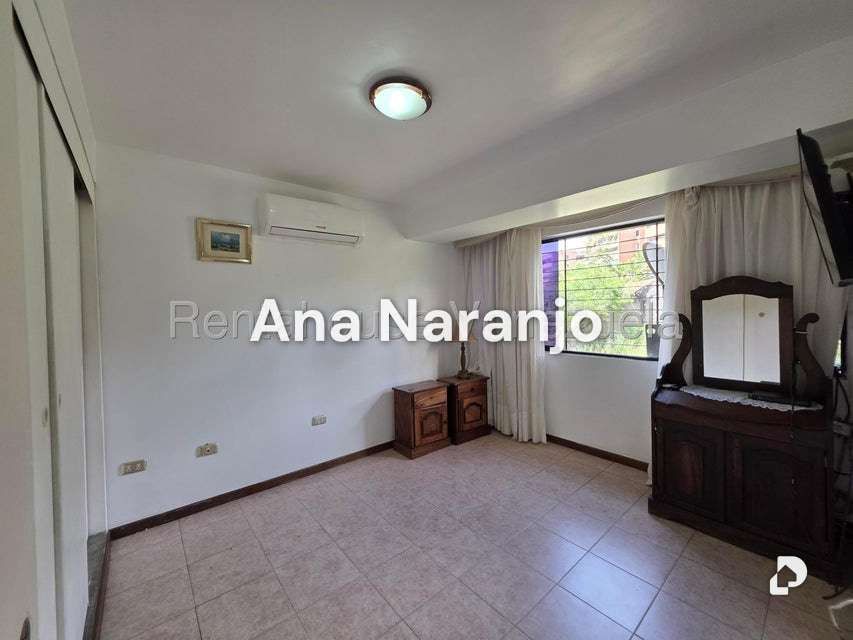 Apartamento en La Bonita, Caracas – 10