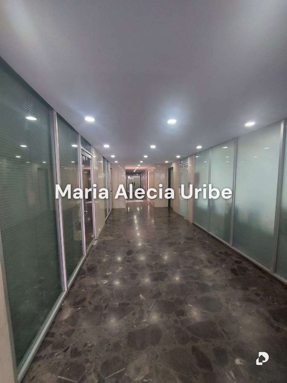 Oficina en Los Palos Grandes, Caracas – 14