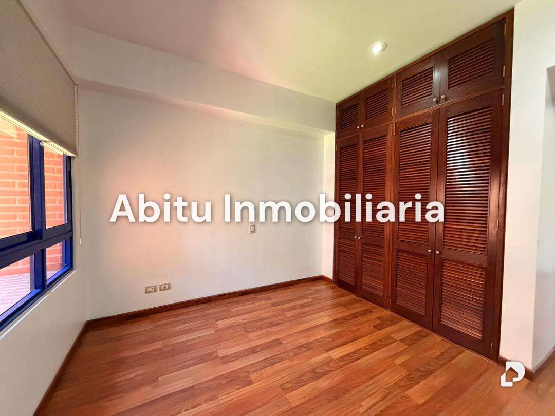 Apartment in La Lagunita, Caracas – 9
