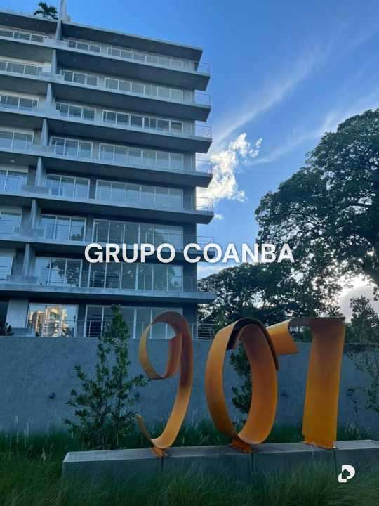 Apartamento en Country Club, Caracas – 1