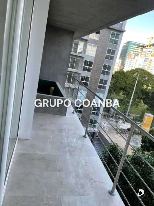 Apartamento en Country Club, Caracas – 12