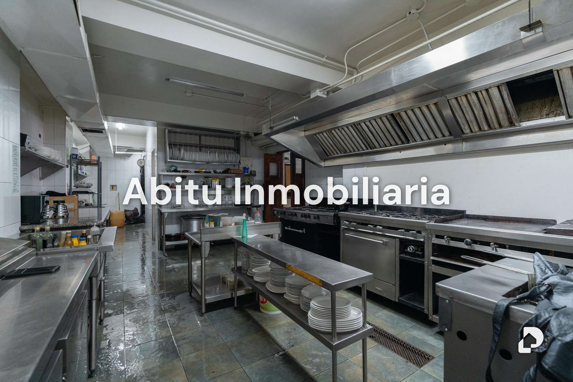 Local comercial en El Paraíso, Caracas – 10