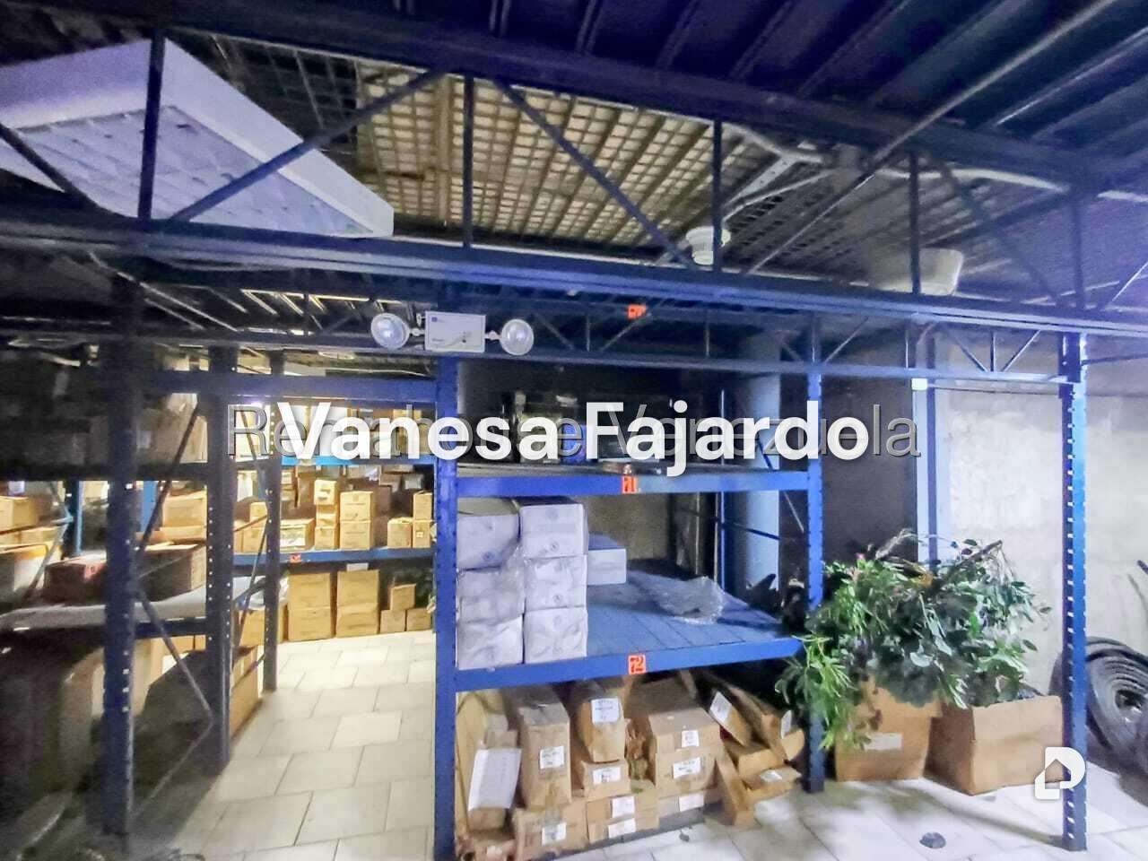 Local comercial en Parroquia Catedral, Caracas – 21