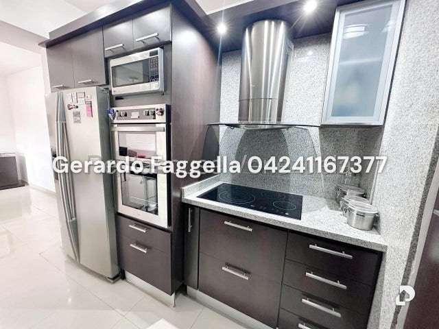 Apartamento en Santa Mónica, Caracas – 16