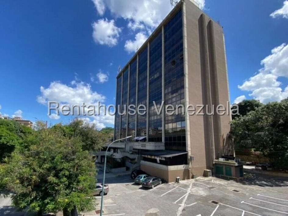 Local comercial en Macaracuay, Caracas - 1