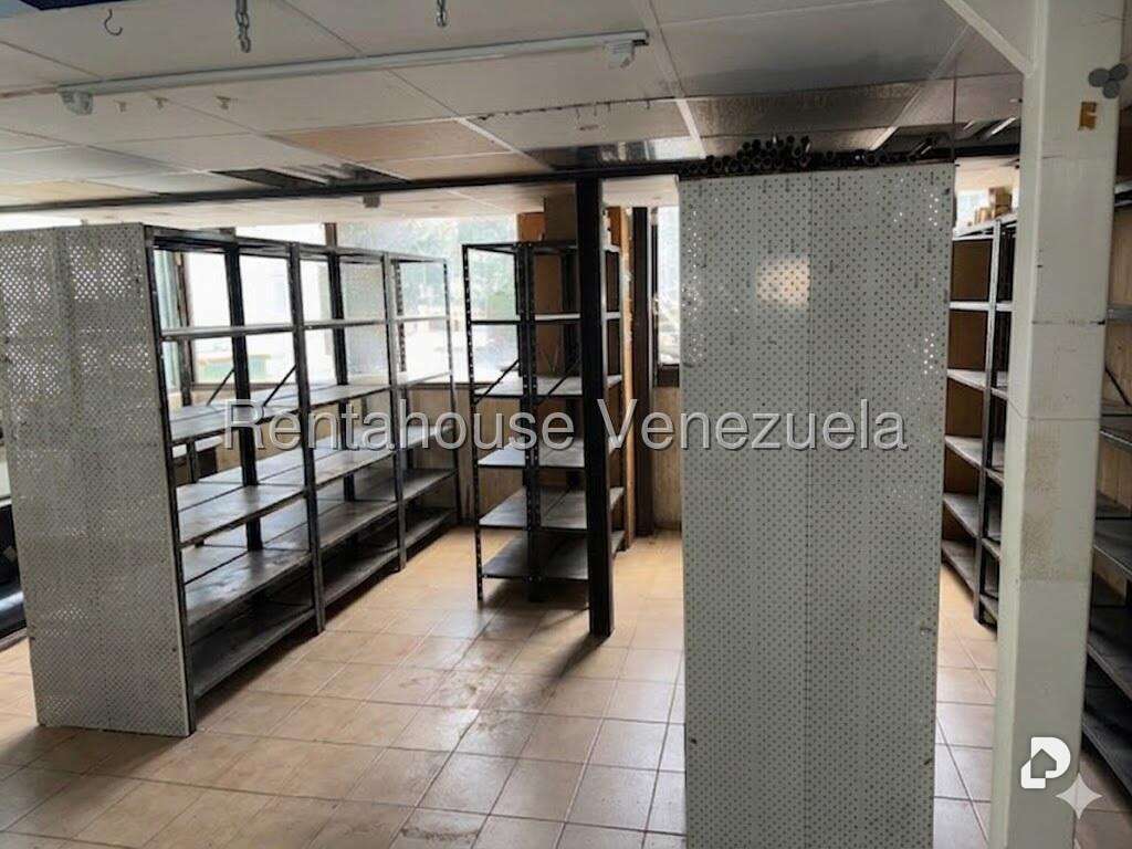 Local comercial en Macaracuay, Caracas – 10