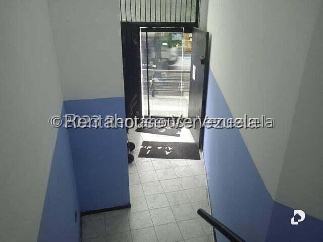 Local comercial en La Urbina, Caracas – 5