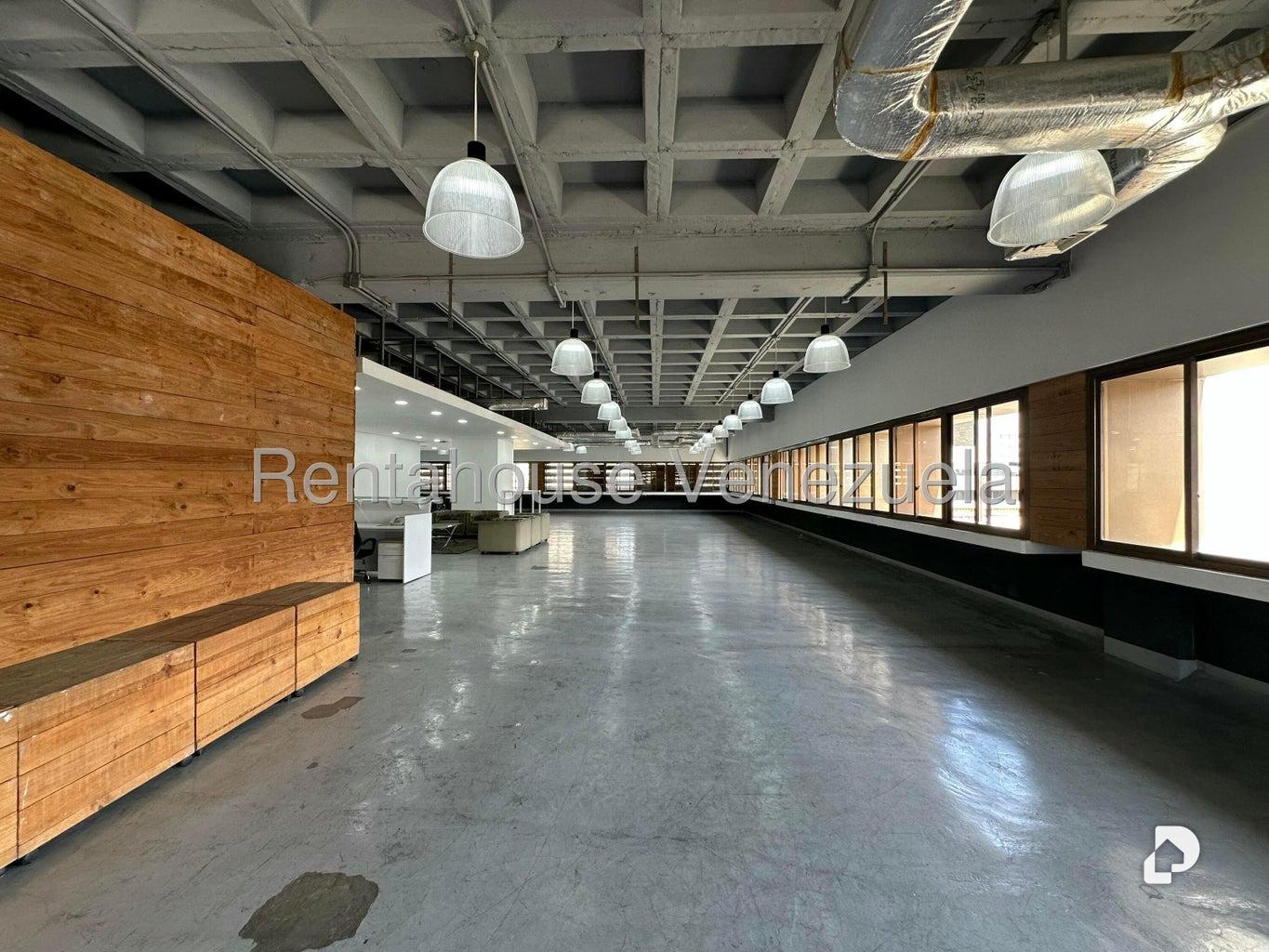 Oficina en Los Palos Grandes, Caracas – 5