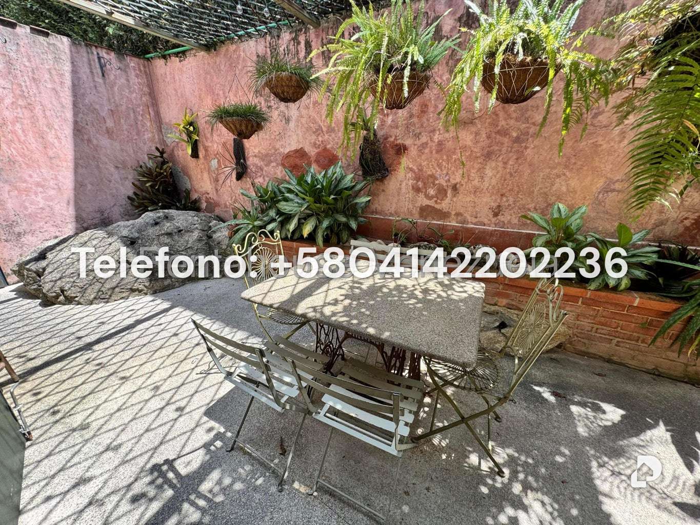 Casa en Los Palos Grandes, Caracas – 11