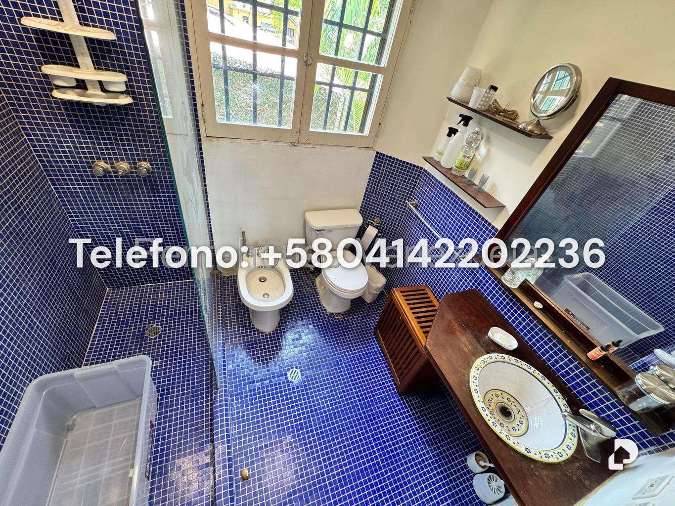 Casa en Los Palos Grandes, Caracas – 24